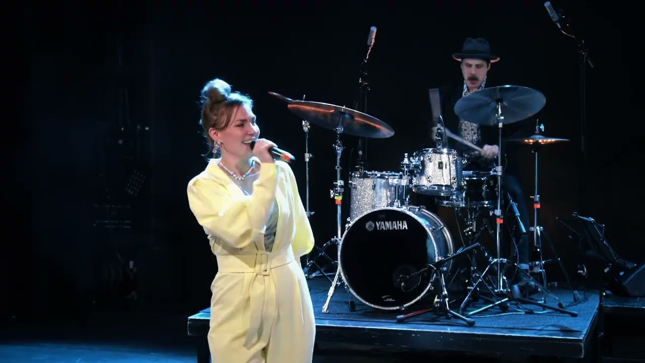 Krebarasvan studio-live